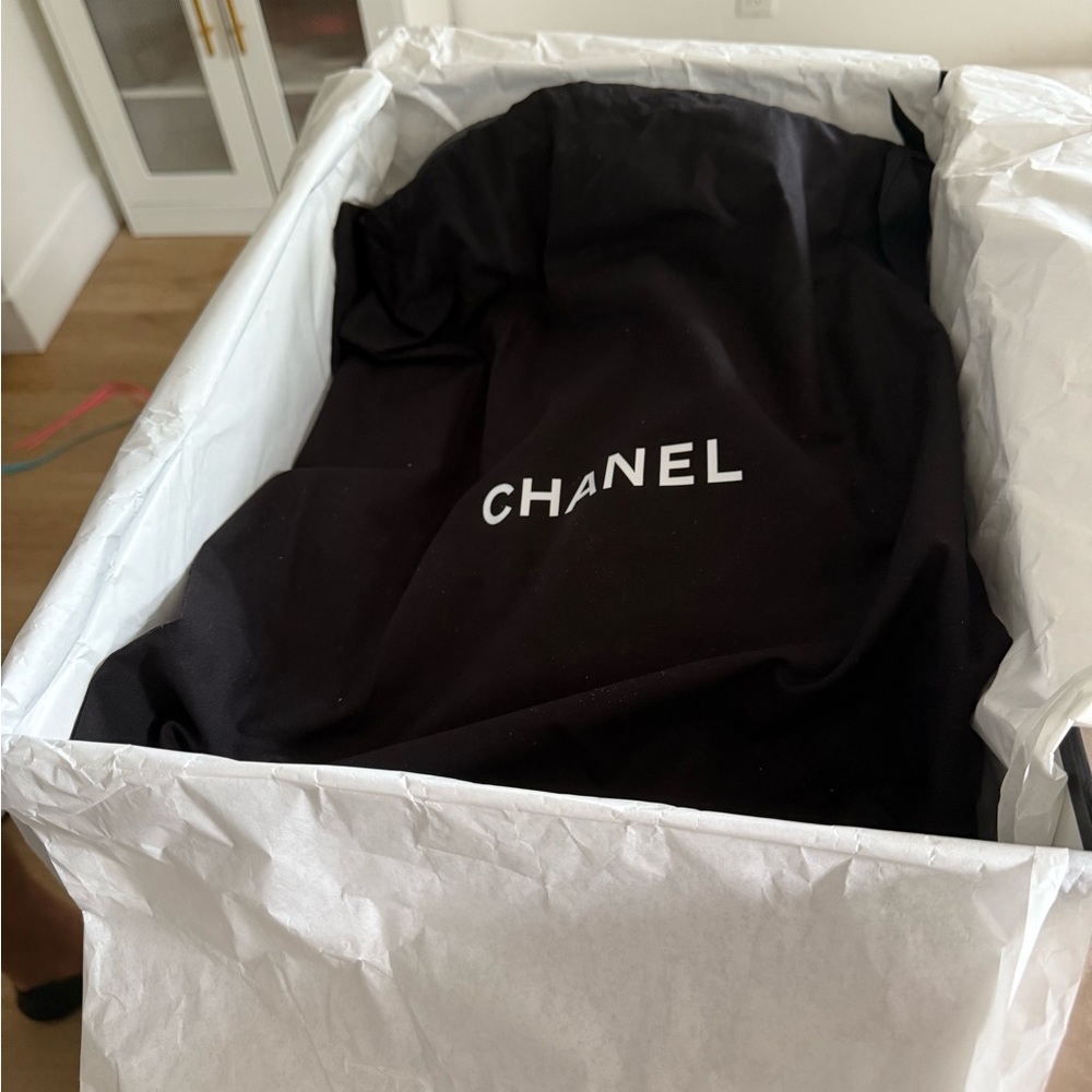 Chanel rain boots - Picture 11 of 14
